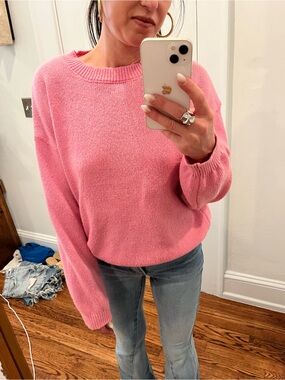 Women’s Crewneck Pink Sweater